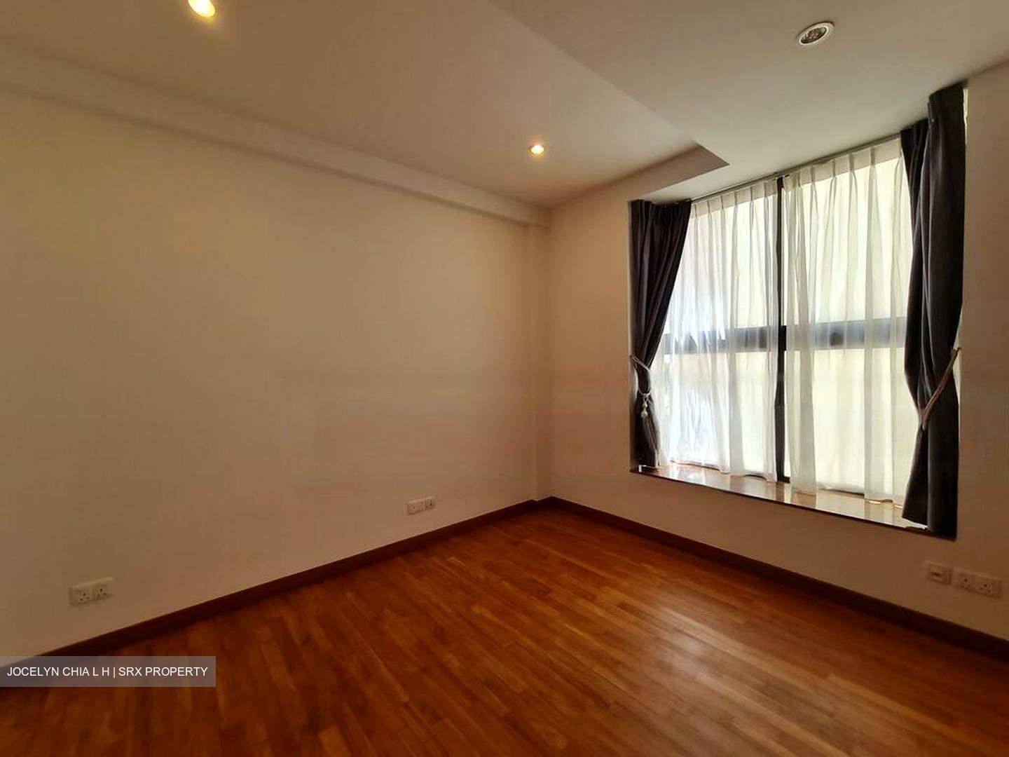 Lornie Road (D11), Terrace #578348091